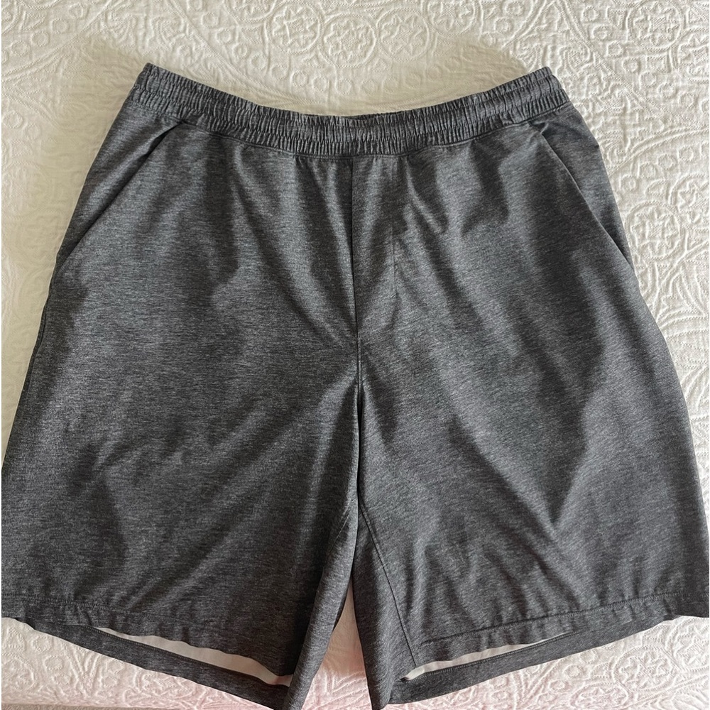 Lululemon Mens Athletic Lined Short size large